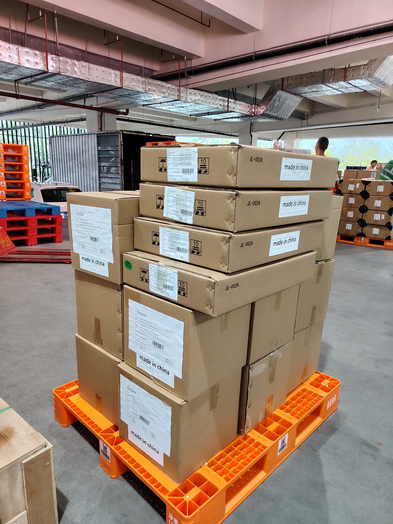 Entrega urgente de frete aéreo de peças da Zuanli Company China.