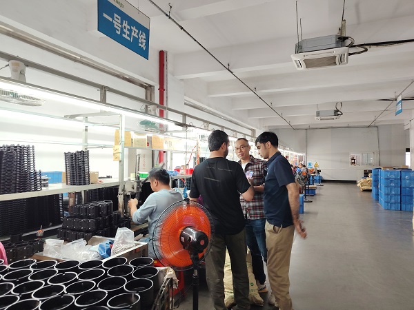 Inquérito profundo do novo cliente.