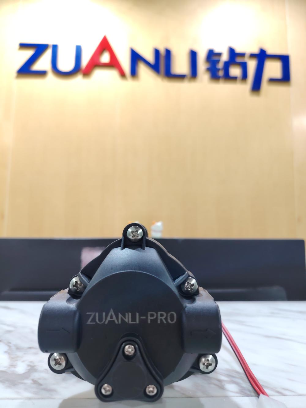 Corrida festiva, despacho impecável! Contêiner a caminho de um parceiro valioso. ZUANLI RO PUMP.